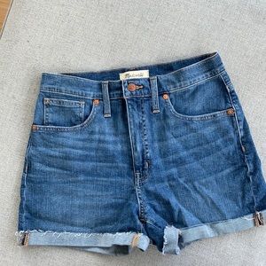 Madewell High-Rise denim short size 26